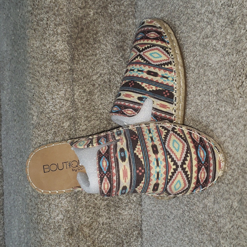 Pink Aztec taffy New Size 6,7, and 8 Slip On Flat